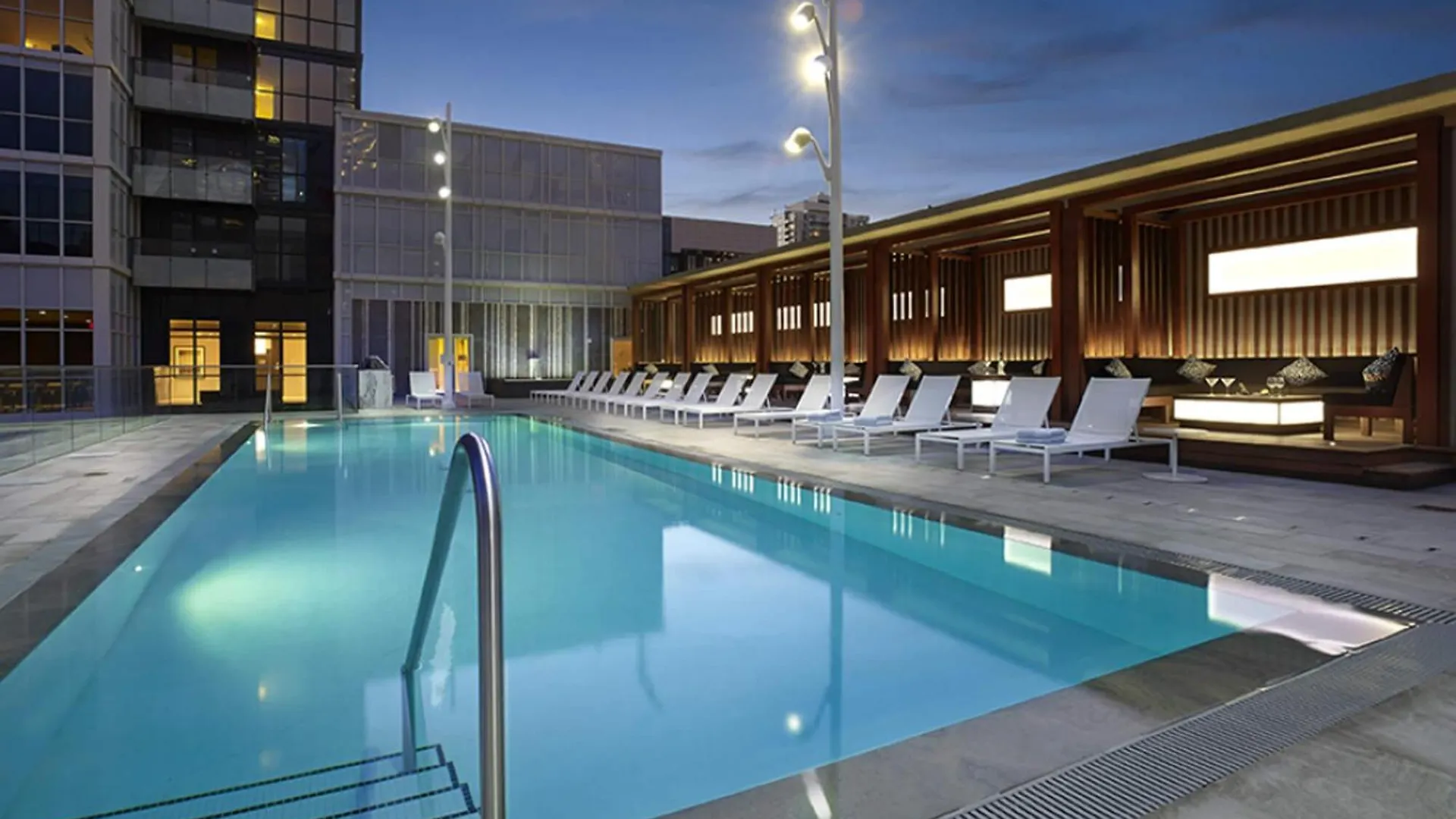 Aparthotel Executive Suite-Lakeview-Free Parking Toronto