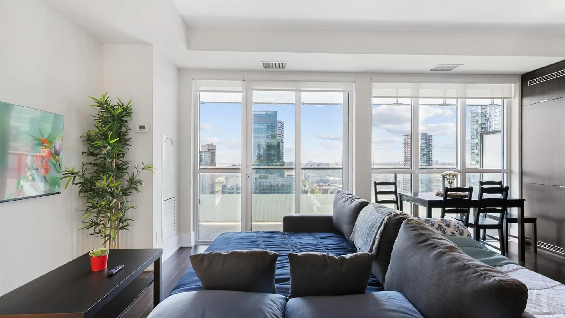 Aparthotel Executive Suite-Lakeview-Free Parking Toronto Canada