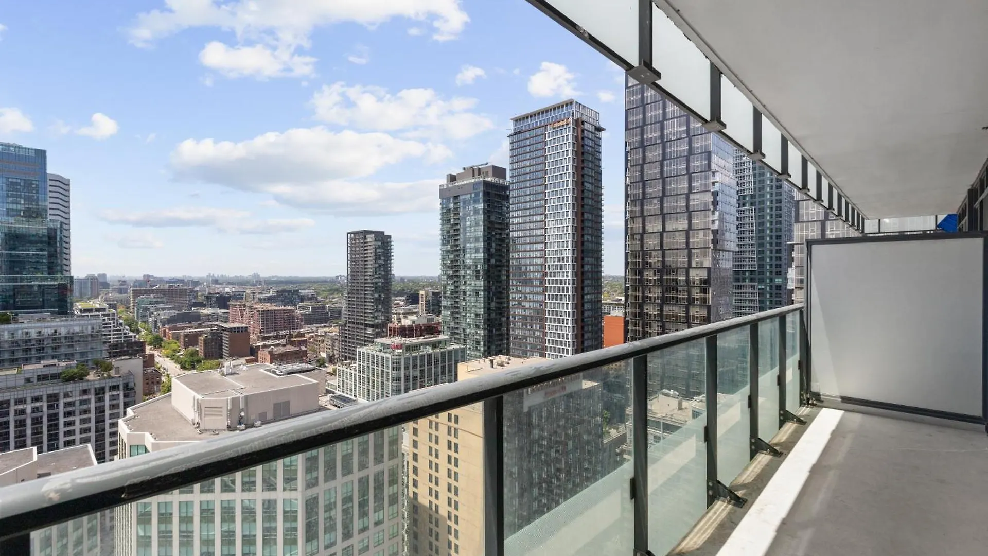 Aparthotel Executive Suite-Lakeview-Free Parking Toronto
