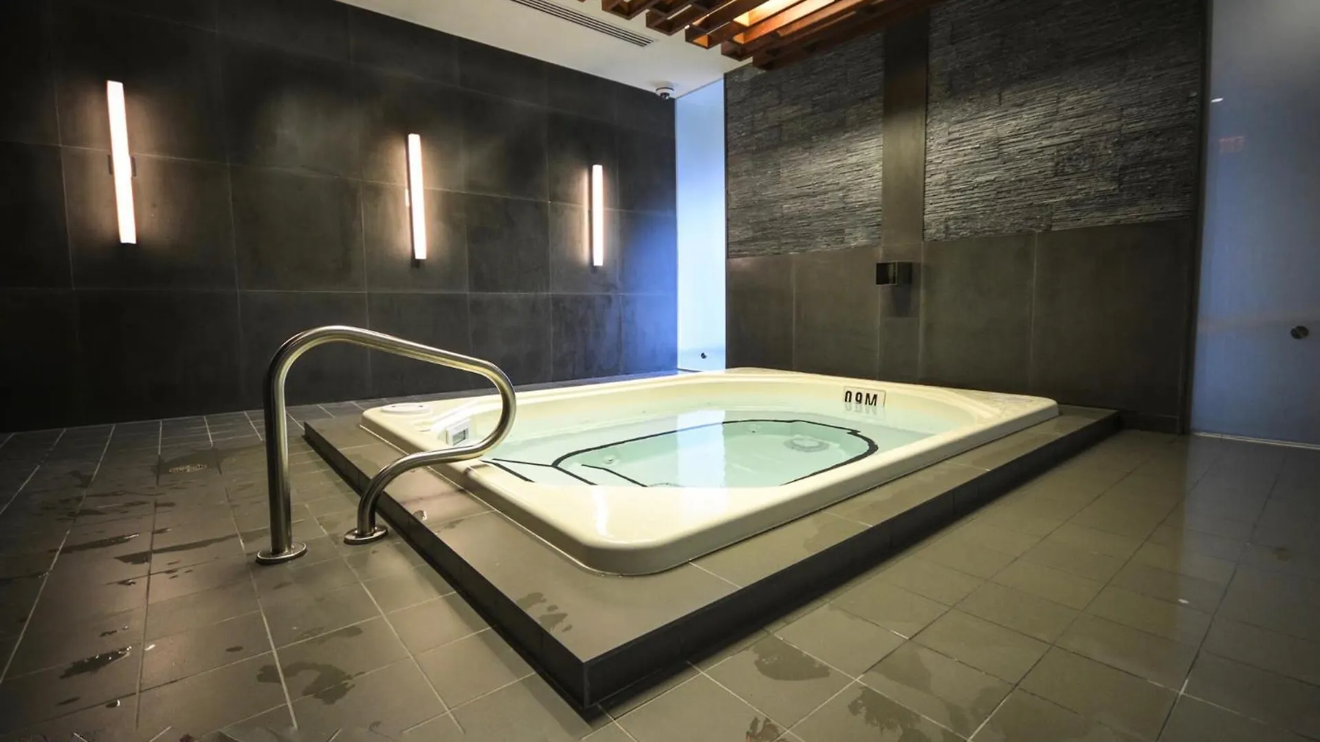 Executive Suite-Lakeview-Free Parking 多伦多 0*,  加拿大